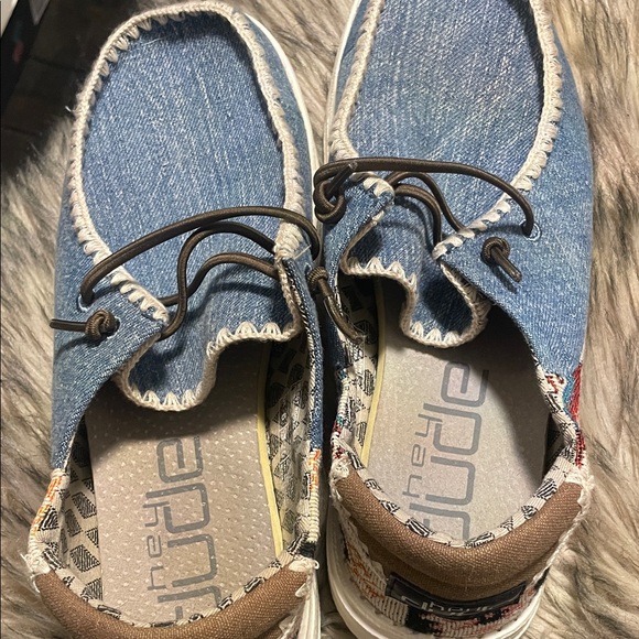 Hey Dude Denim and Patterned Casual Shoes - Picture 4 of 6
